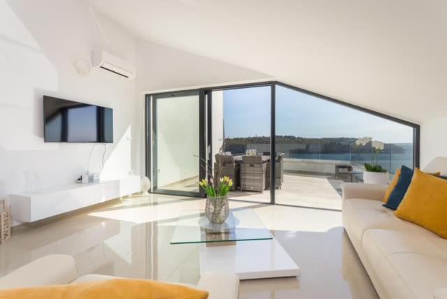 Luxury Apartment Anto With Sea View And Balcony Банджоле Экстерьер фото